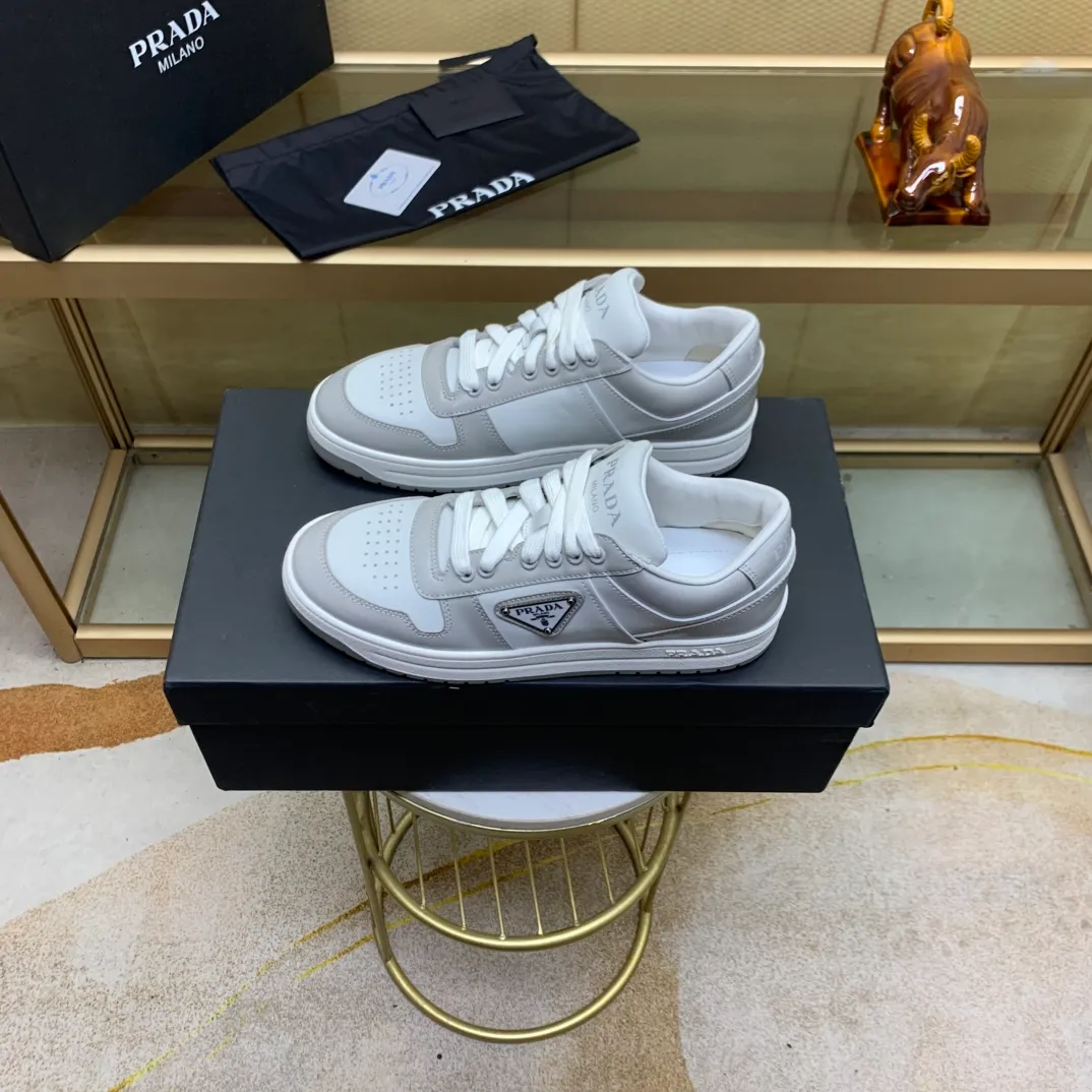 💰660巜PRADA》Prada: top 🔝purchasing agent🔍🔍the latest men’s counters are on sale simultaneously, high-quality original calfskin imported from Italy 🇮🇹. Brand logo* (prominent·high-end·noble·class·) exquisite workmanship (imported from Italy🇮🇹 Sole: Original sole provided by the original factory, ⚠️exclusive double-layer activity, TPR rubber, combination outsole; super comfortable, wear-resistant, non-slip, environmentally friendly🌳🌳🌳, real shot🎬The real thing is more beautiful🔍🔍 (high quality, follow the order) code number 38 to 44 (.45 customized)